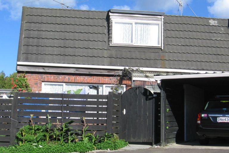 Photo of property in 79 Churton Drive, Churton Park, Wellington, 6037