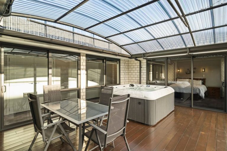 Photo of property in 14 Hamon Place, Pukehangi, Rotorua, 3015