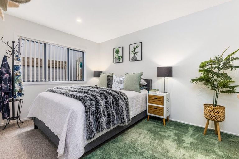 Photo of property in 11 Kapuarangi Lane, Papakura, 2110