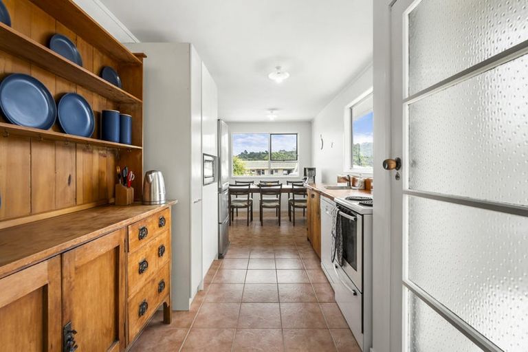 Photo of property in 4 Spinella Drive, Bayview, Auckland, 0629