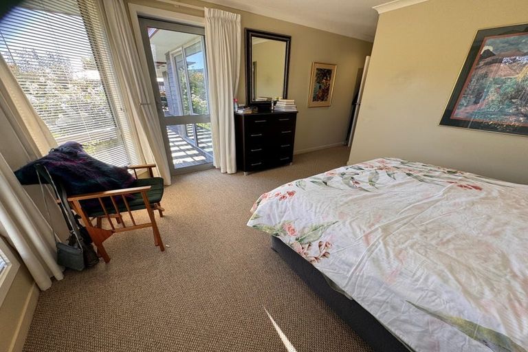 Photo of property in 6 Weka Place, Picton, 7220