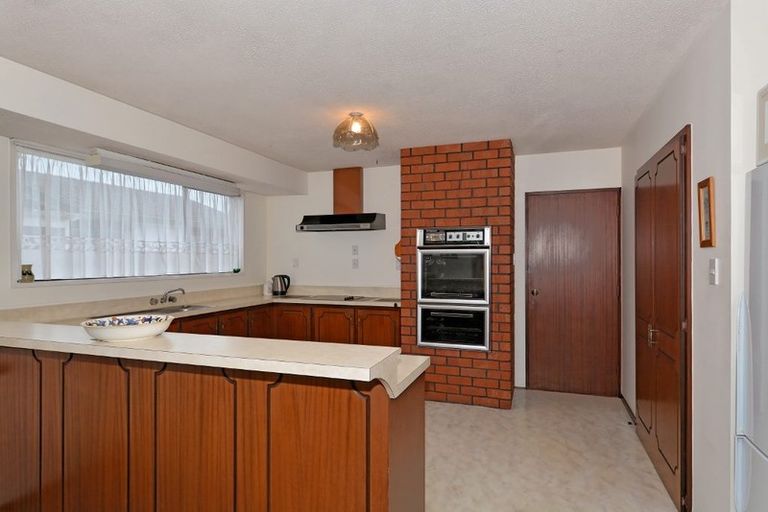 Photo of property in 74 Anglesea Avenue, Parklands, Christchurch, 8083