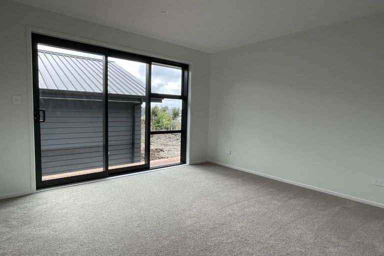 Photo of property in 13 Johnson Place, Stillwater, Silverdale, 0993