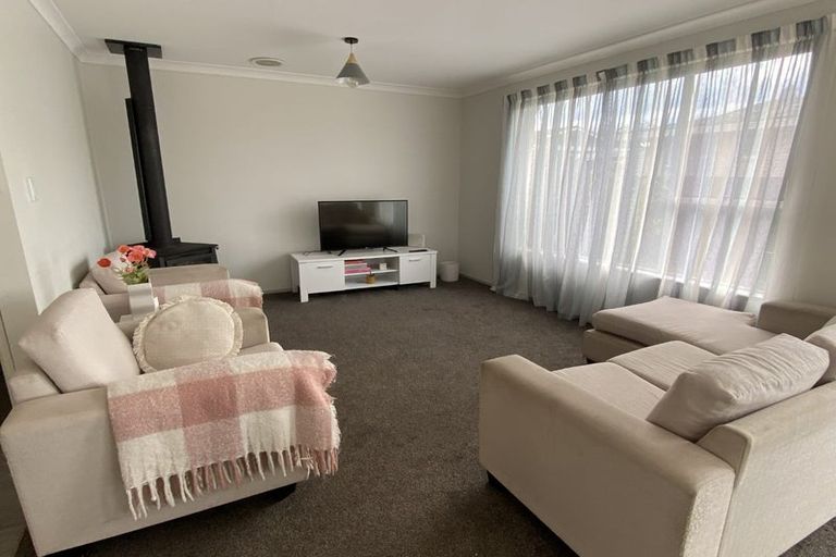 Photo of property in 1/21 Salford Avenue, Redwood, Christchurch, 8051