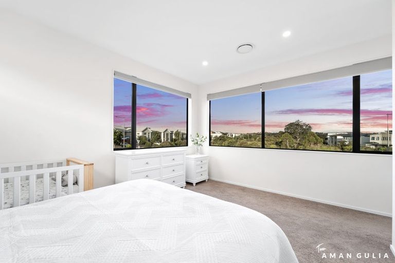 Photo of property in 90 Joshua Carder Drive, Hobsonville, Auckland, 0616