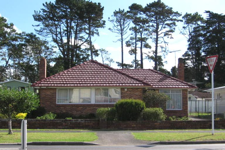 Photo of property in 135 Portage Road, New Lynn, Auckland, 0600