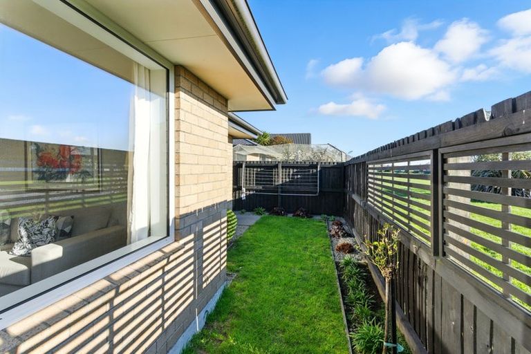 Photo of property in 1c Country Palms Drive, Halswell, Christchurch, 8025