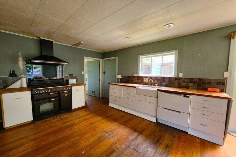 Property details for 137 Opouteke Road, Kaihu, Dargaville, 0379