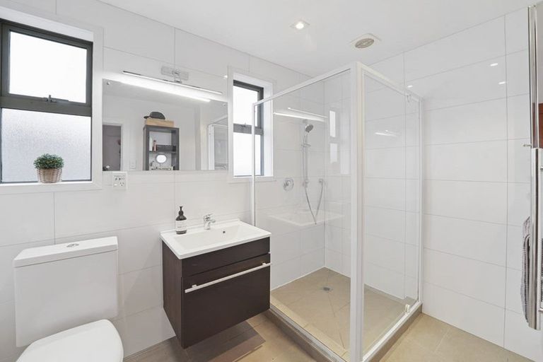 Photo of property in 18 Garvins Road, Hornby, Christchurch, 8042