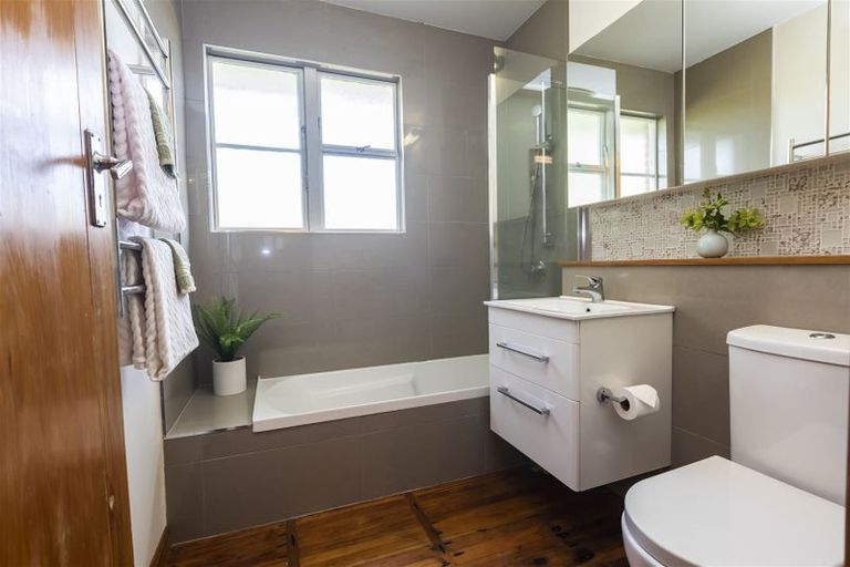 Photo of property in 407 Halswell Road, Halswell, Christchurch, 8025