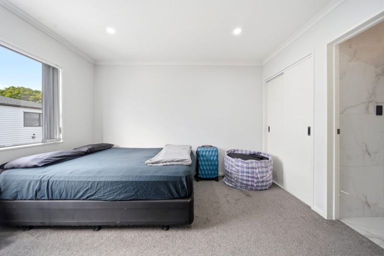 Photo of property in 8c Kent Road, Manurewa, Auckland, 2102
