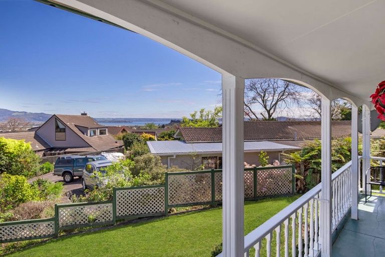 Photo of property in 10 Bradley Place, Lynmore, Rotorua, 3010