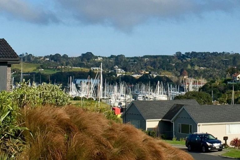 Photo of property in 21 Discovery Drive, Gulf Harbour, Whangaparaoa, 0930
