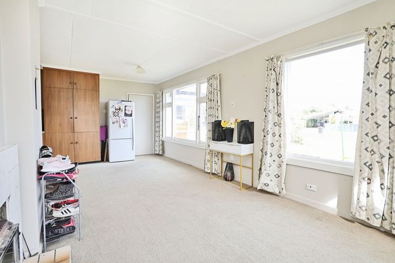 Photo of property in 66 Bullar Street, Grasmere, Invercargill, 9810
