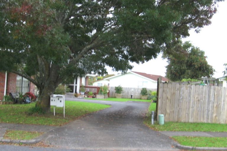 Photo of property in 5a Cranberry Place, Bucklands Beach, Auckland, 2012