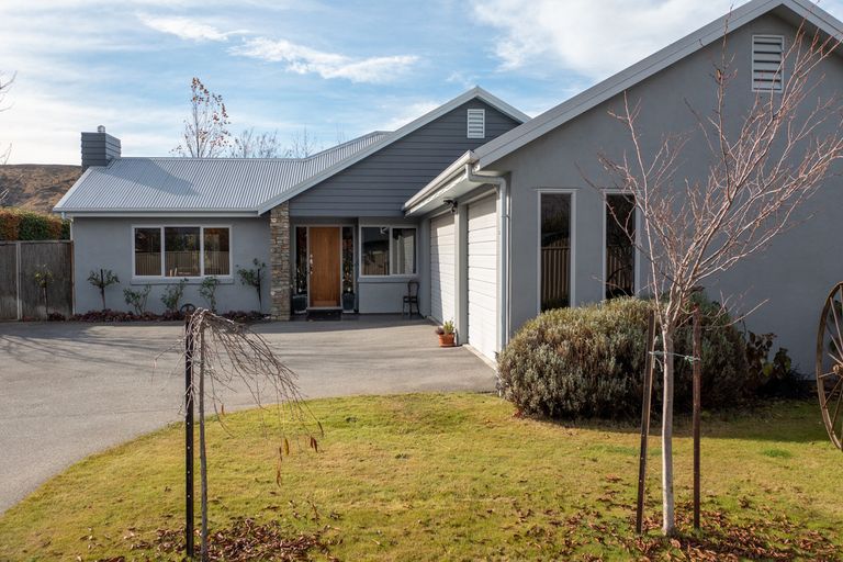 Photo of property in 140 Fache Street, Clyde, 9330