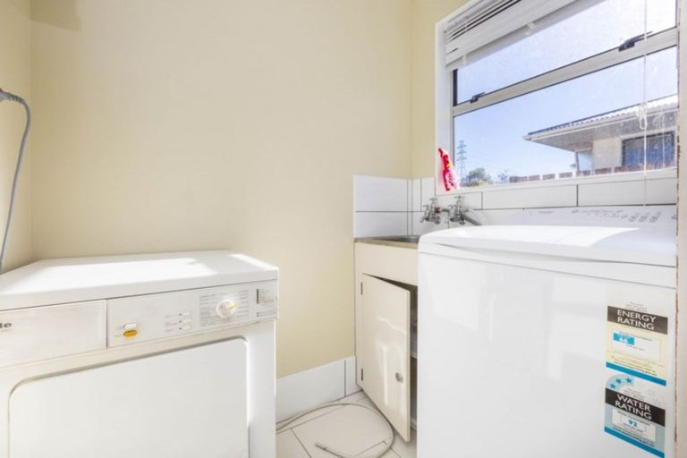 Photo of property in 14 Indiana Grove, Totara Park, Upper Hutt, 5018