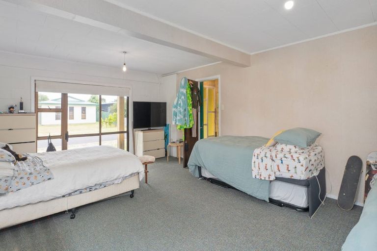 Photo of property in 43 Oyster Drive, Cooks Beach, Whitianga, 3591