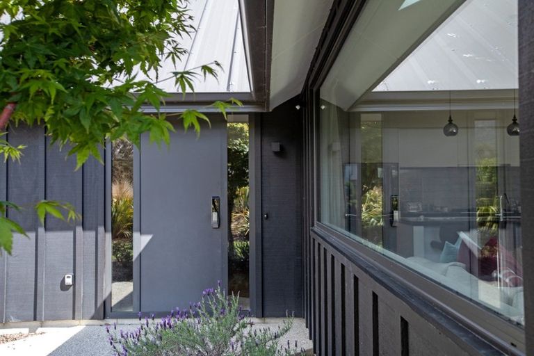 Photo of property in 35 Mckellar Drive, Jacks Point, Queenstown, 9371