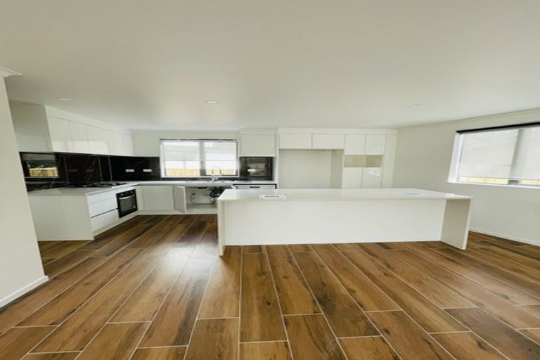 Photo of property in 1c Ohira Place, Henderson, Auckland, 0612