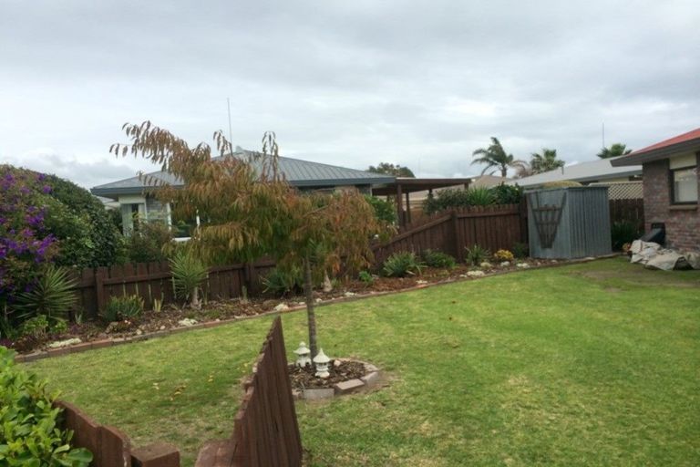 Photo of property in 11 Crisp Drive, Papamoa Beach, Papamoa, 3118