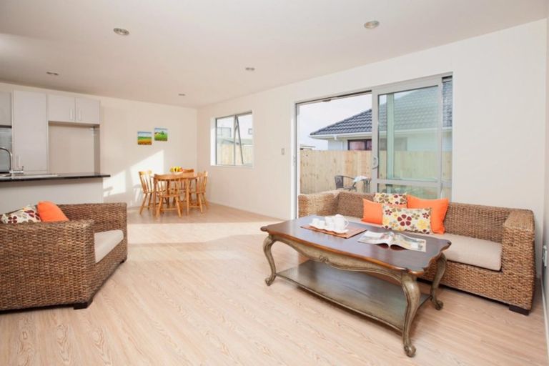 Photo of property in 23 Aberfeldy Avenue, Highland Park, Auckland, 2010