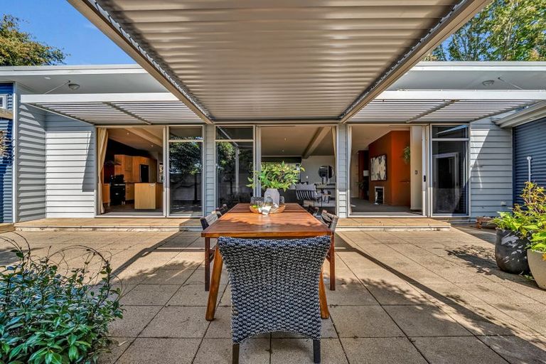 Photo of property in 2a Wouldbank Way, Welcome Bay, Tauranga, 3112