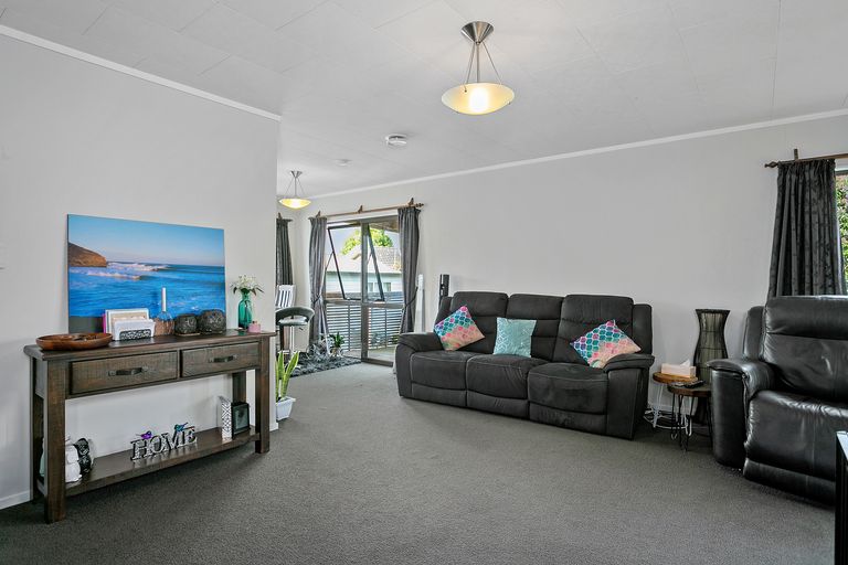 Photo of property in 74 Moore Street, Leamington, Cambridge, 3432