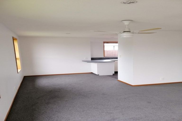 Photo of property in 1/46 Shannon Place, Belfast, Christchurch, 8051