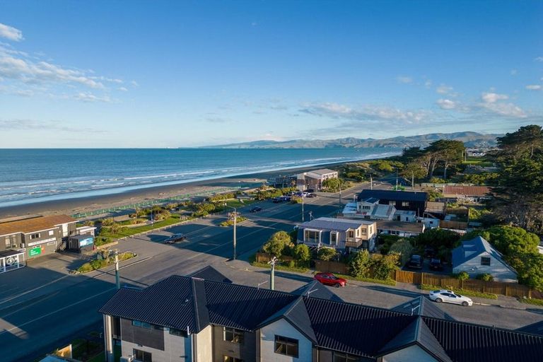 Photo of property in 4 Leaver Terrace, North New Brighton, Christchurch, 8083