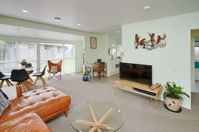 Photo of property in Rivertown Villas, 150 Williams Street, Kaiapoi, 7630