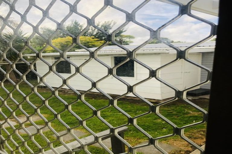 Photo of property in 1/102 Settlement Road, Papakura, 2110