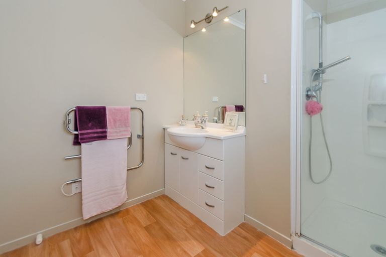 Photo of property in 42a Harrisville Road, Tuakau, 2121