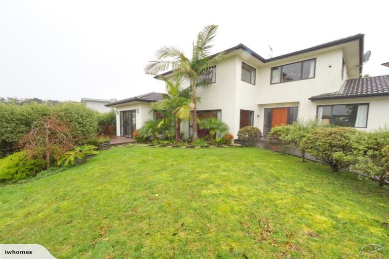 Photo of property in 3 Borneo Drive, Fairview Heights, Auckland, 0632