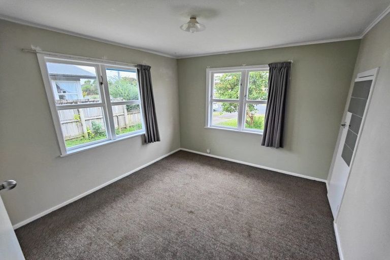 Photo of property in 5 Dalesford Street, Silverdale, Hamilton, 3216