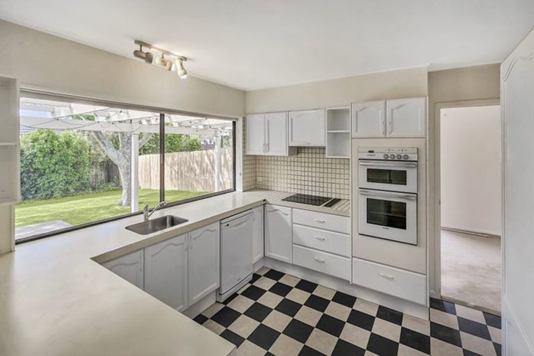 Photo of property in 62 Iona Road, Havelock North, 4130