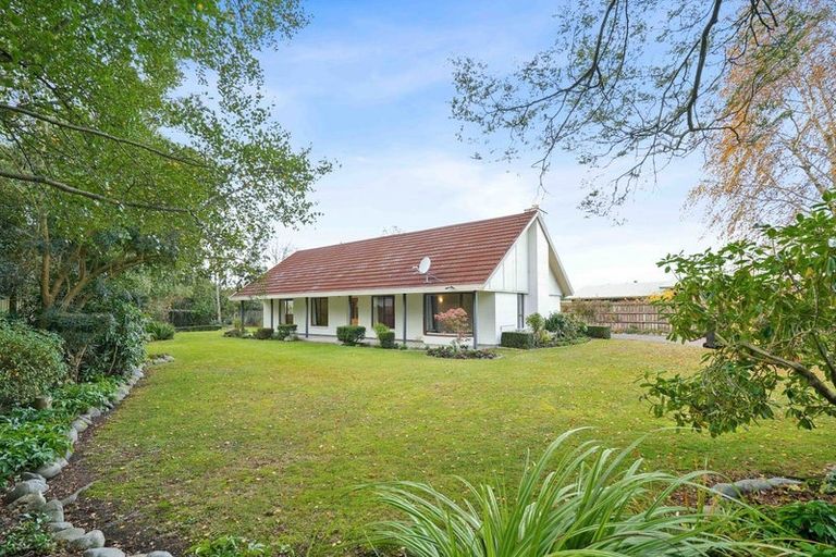 Photo of property in 26 Burnett Street, Oxford, 7430