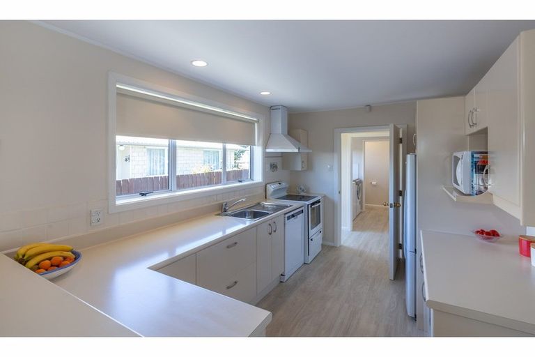 Photo of property in 335 Woodham Road, Wainoni, Christchurch, 8061