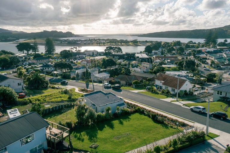 Photo of property in 8a Gilmour Street, Raglan, 3225