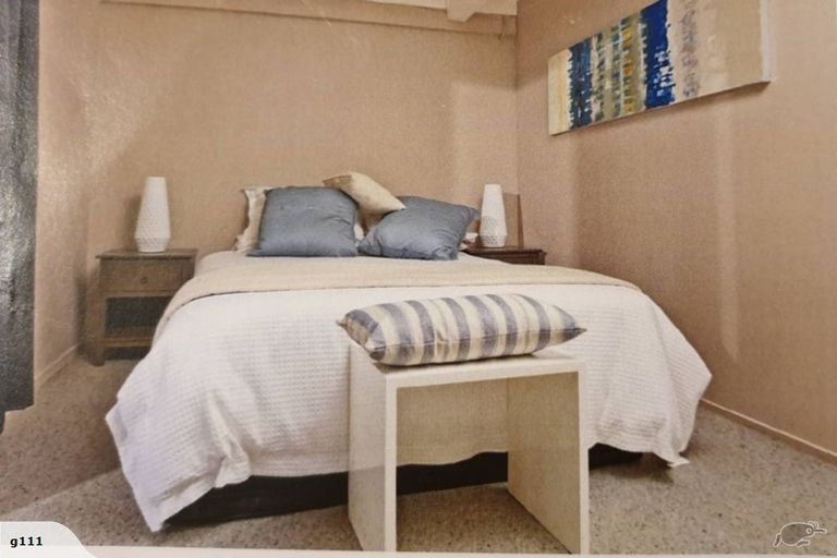 Photo of property in 3/2 Scarboro Terrace, Murrays Bay, Auckland, 0630