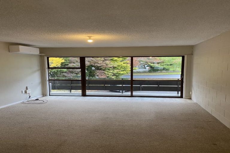 Photo of property in 2/12 Oakley Avenue, Claudelands, Hamilton, 3214