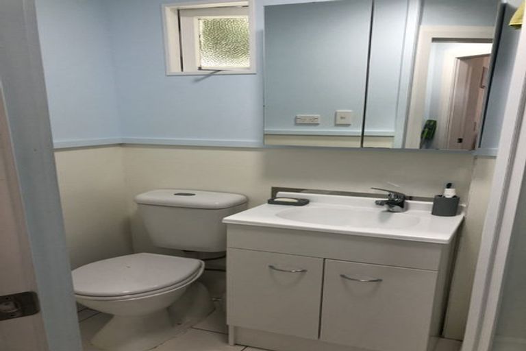 Photo of property in 105 Grant Road, Thorndon, Wellington, 6011