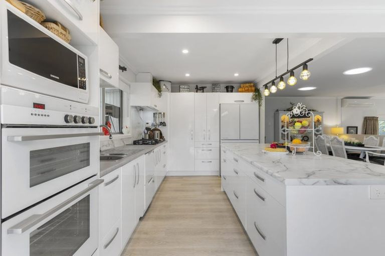 Photo of property in 25a Riverside Road, Orewa, 0931