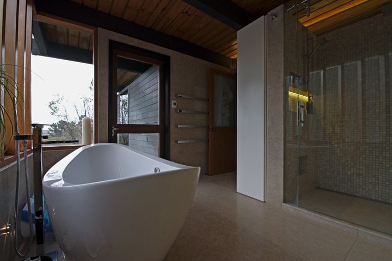 Photo of property in 15a Macmillan Avenue, Cashmere, Christchurch, 8022