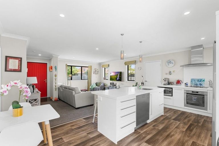 Photo of property in 1/396 Bower Avenue, Parklands, Christchurch, 8083