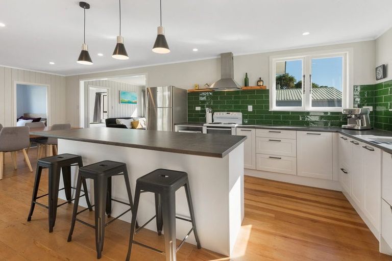 Photo of property in 3 Macmillan Street, Katikati, 3129