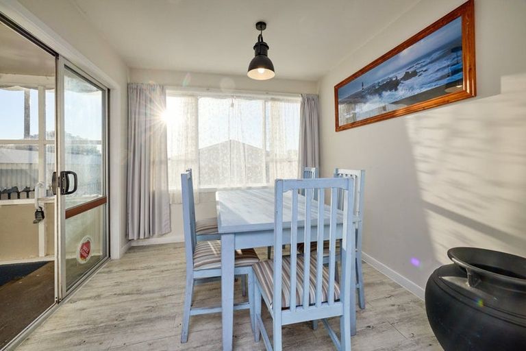 Photo of property in 73 Churchill Street, Kaikoura, 7300