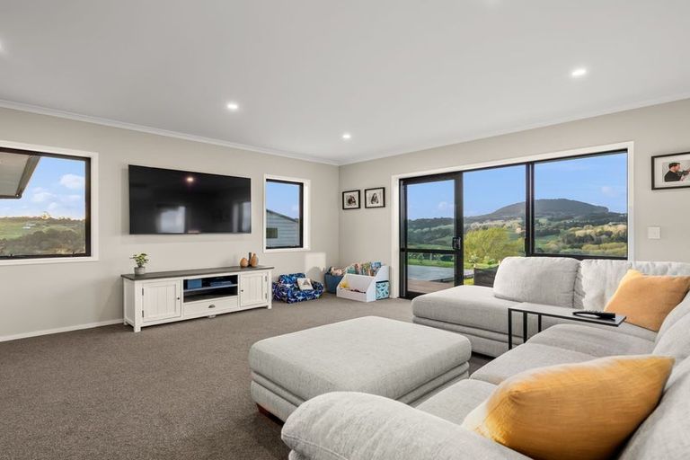 Photo of property in 681 Otaika Valley Road, Maungatapere, Whangarei, 0170