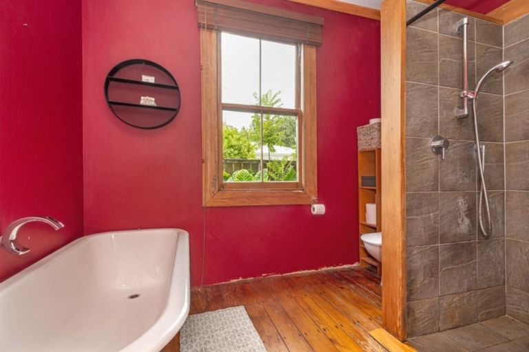 Photo of property in 24 Harris Street, Kaiti, Gisborne, 4010