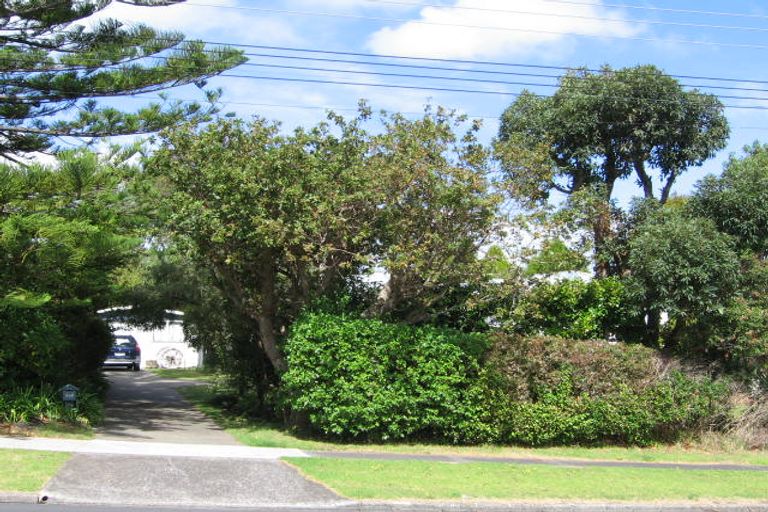 Photo of property in 359 Beach Road, Campbells Bay, Auckland, 0630